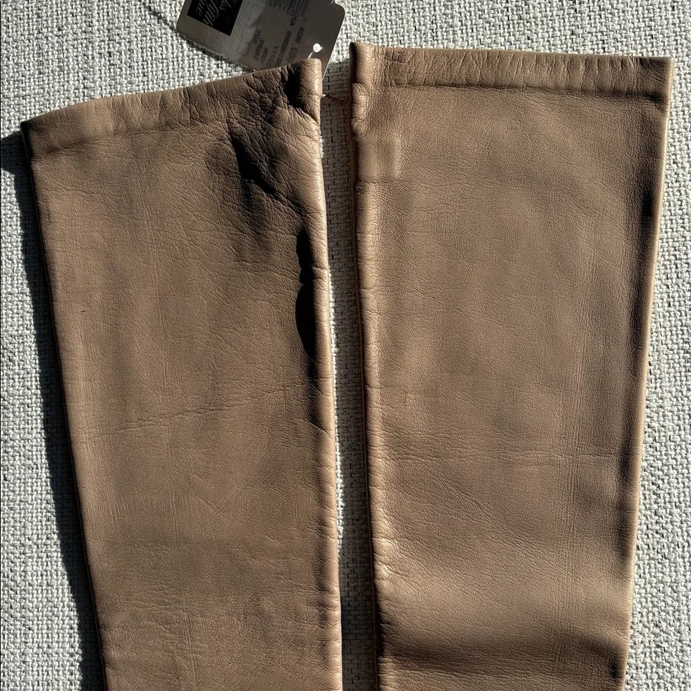 Saks Fifth Avenue Tan Leather Gloves size 7 - Picture 4 of 8